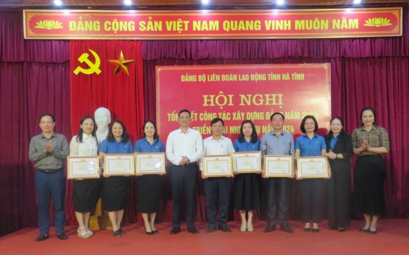 Đảng bộ LĐLĐ tỉnh tổng kết công tác xây dựng Đảng năm 2023, triển khai nhiệm vụ năm 2024